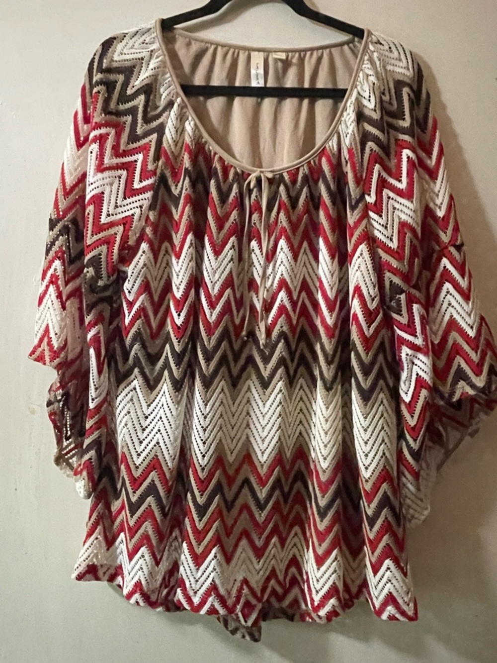 Tacera Chevron Knit Peasant Top in Red, White & Brown
